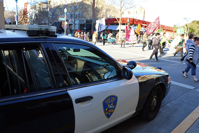 santa-cruz-police-eleven-11-75-river-street-february-11-2014-17.jpg 